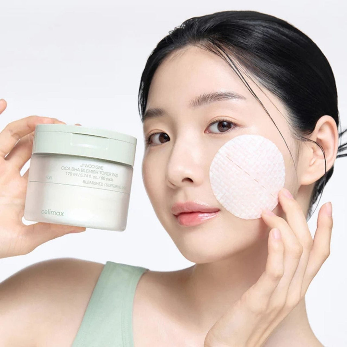 Celimax Ji Woo Gae Cica BHA Blemish Exfoliating Face Pads - 60 Pieces